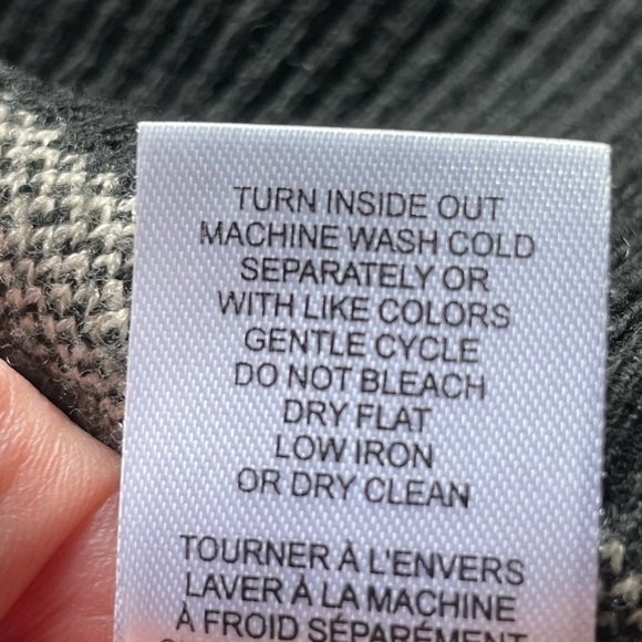 T Tahari Animal Print Cropped Sweater – Size Small - Picture 9 of 11